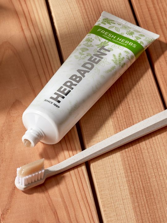 Herbadent Fusion Fresh Herbs ziołowa naturalna pasta do zębów